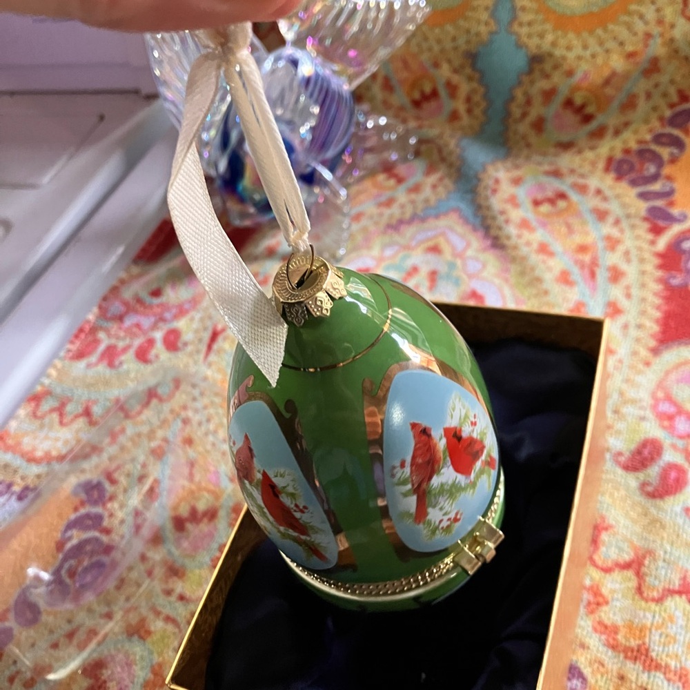 NIB ornaments egg cardinal Christmas